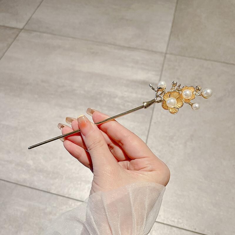 09bb1432dd2bbe8e0c45e58505353a45204ebfb4_original Golden Bloom Kanzashi β Elegant Floral Hair Stick with Pearls & Gold Finish β¨π€πΈ - Image 1