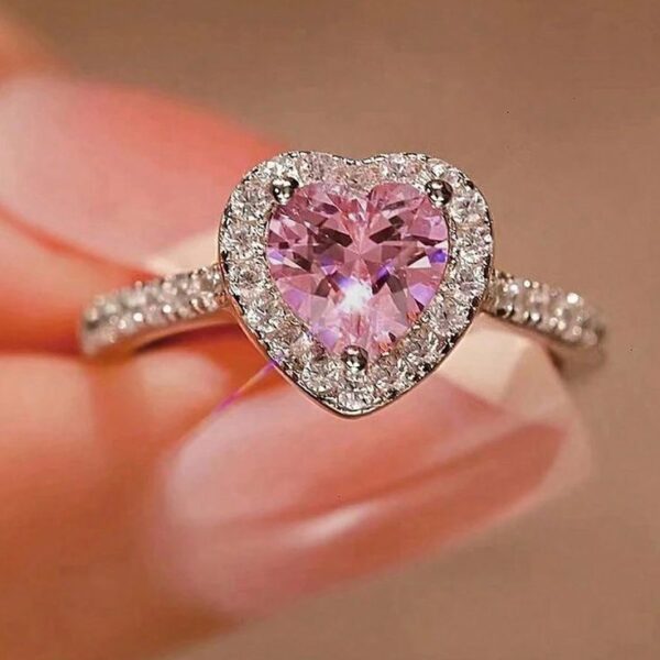 ❤️ Scarlet Heart Halo Ring