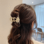 Sunflower Charm Claw Clip 🌻✨ – Elegant Floral Hair Accessory with Sparkling Crystal Design - Image 2