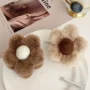 Latte Daisy Puff – Cute Floral Hair Accessory 🌼