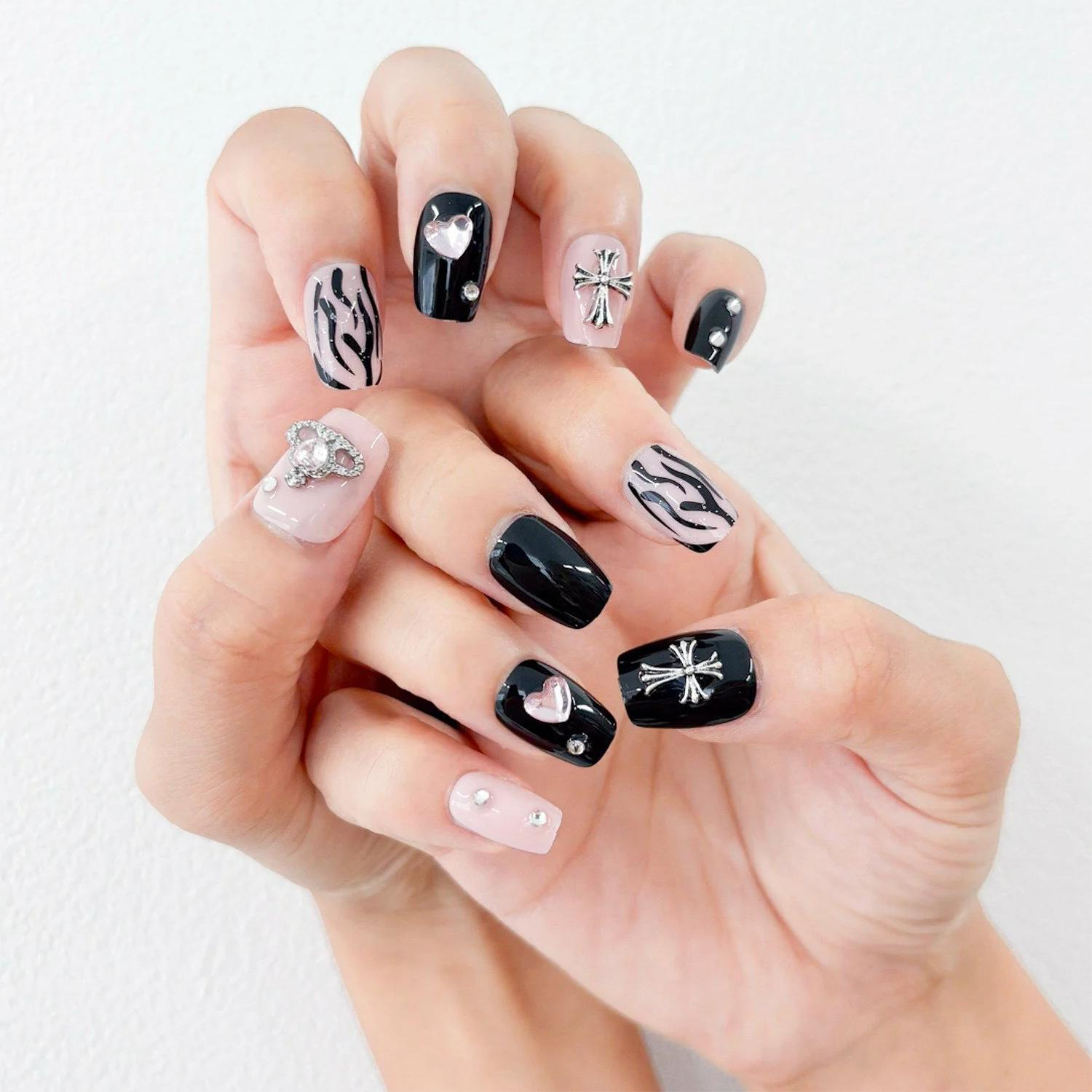 qd2138-10_1 ππChristmas Pink & Black Glam Nail Art Set ππ - Image 1